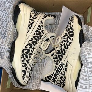 Brand new Steve Madden Shoes.